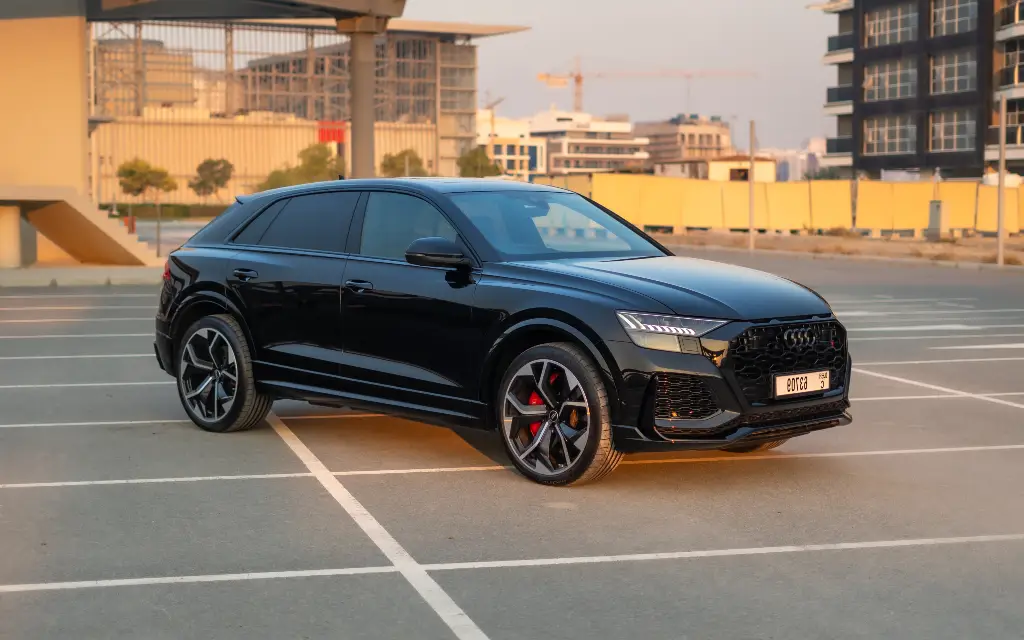 Audi RSQ8